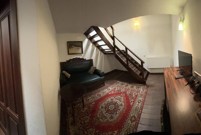 Однокімнатний дворівневий бунгало №15